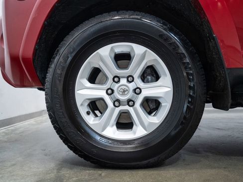 Used 2024 Toyota 4Runner SR5 Premium AWD/4WD image 11