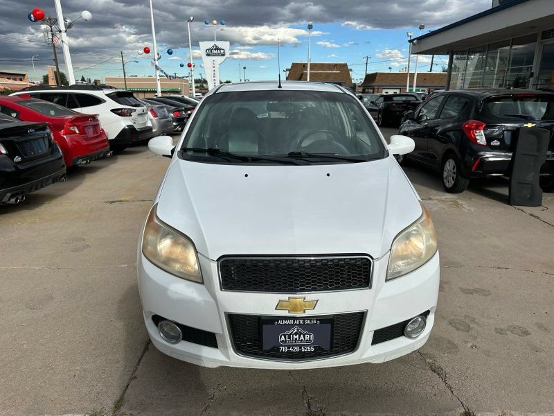 Used 2011 Chevrolet Aveo5 LT FWD image 2