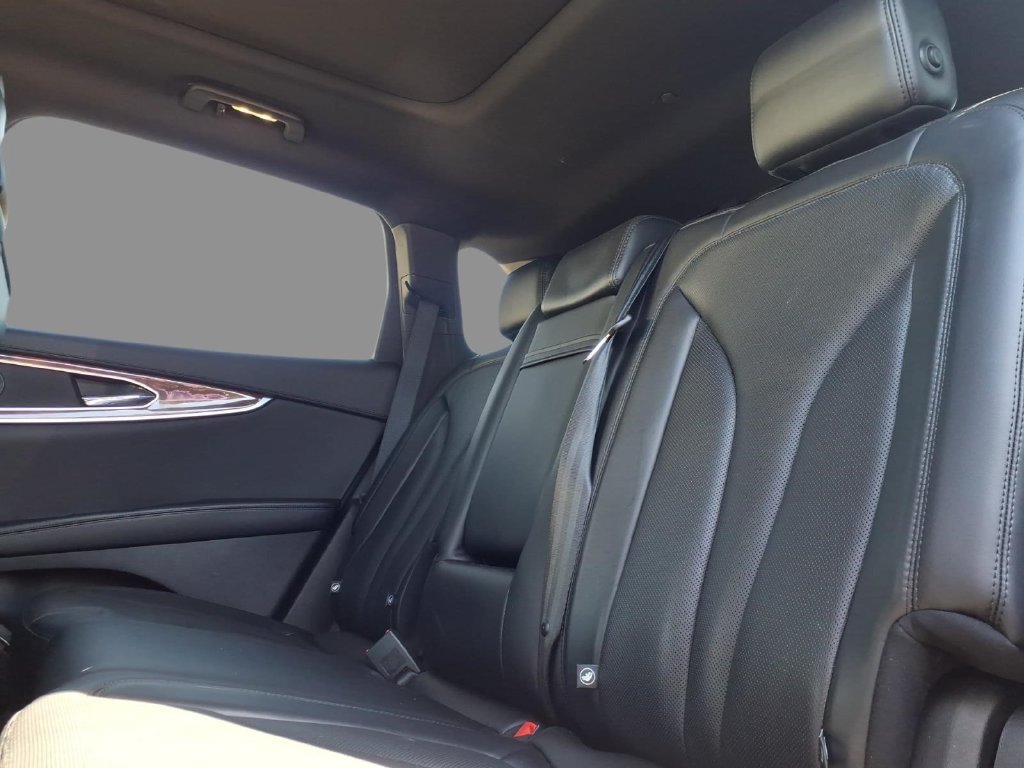 Used 2020 Lincoln Nautilus Reserve w/ Cargo Utility Package AWD/4WD image 16