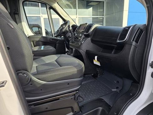 Used 2025 RAM ProMaster 2500 w/ Quick Order Package 22G SLT image 22