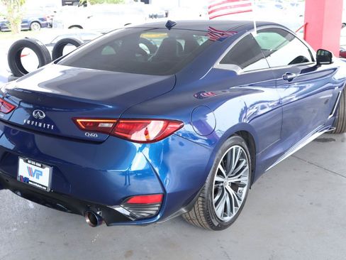 Used 2019 INFINITI Q60 3.0t Luxe w/ Essential Package AWD/4WD image 5
