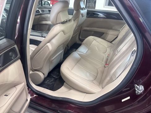 Used 2017 Lincoln MKZ Select w/ Technology Package image 19