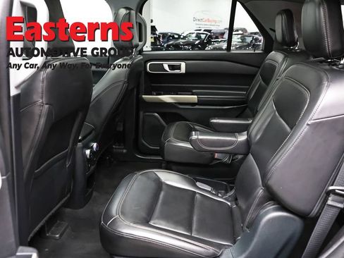 Used 2021 Ford Explorer XLT w/ Equipment Group 202A AWD/4WD image 21