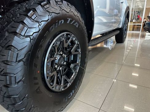 New 2026 Ford F150 Raptor w/ Equipment Group 803A Raptor R AWD/4WD image 11
