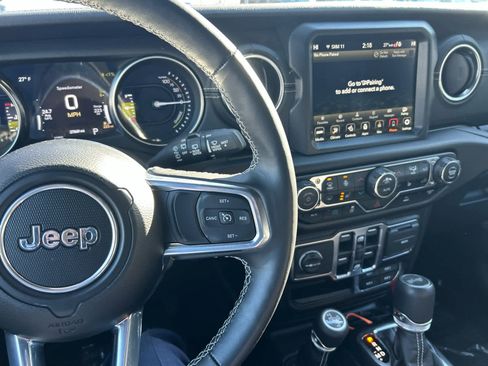 Used 2023 Jeep Wrangler Sahara w/ Cold Weather Group image 23