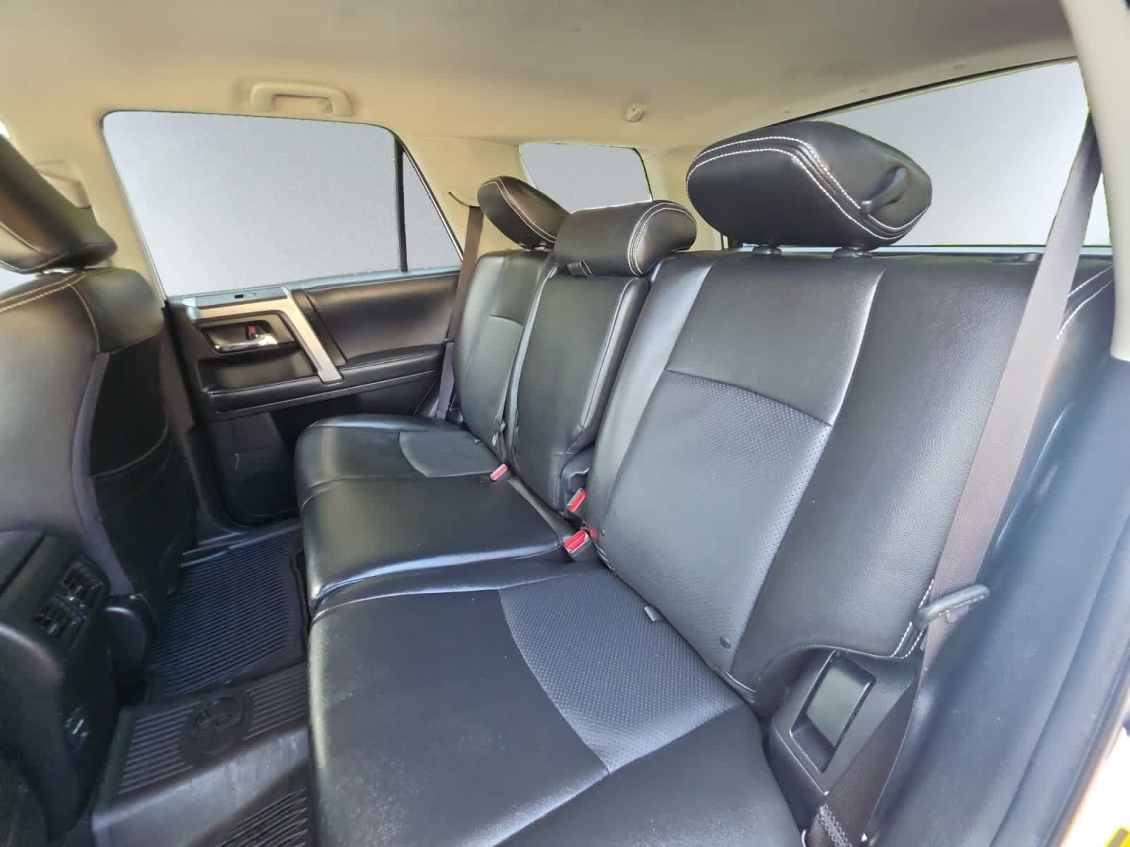 Used 2019 Toyota 4Runner SR5 AWD/4WD image 18