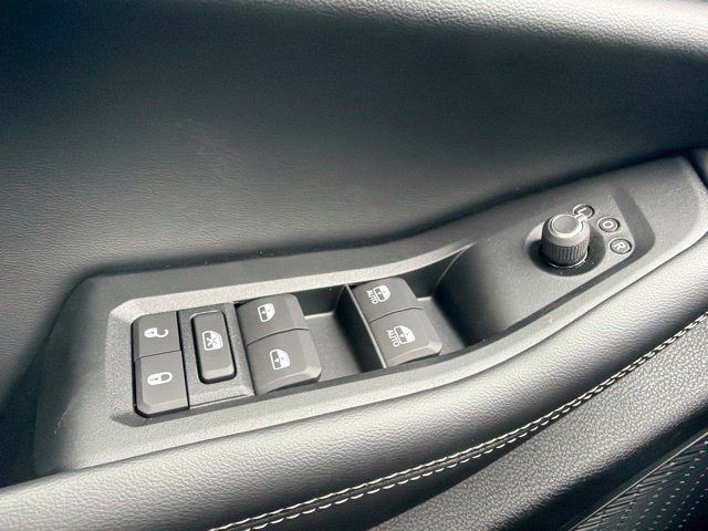 New 2026 Jeep Grand Cherokee Altitude AWD/4WD image 21
