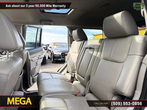 Used 2007 Jeep Commander Limited AWD/4WD image 13
