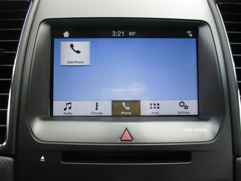 Used 2016 Ford Taurus SEL w/ Equipment Group 201A FWD image 21