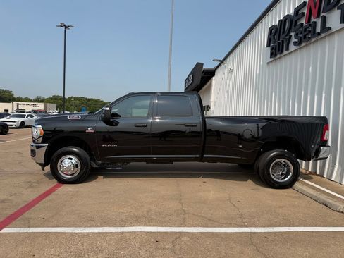 Used 2023 RAM 3500 Big Horn w/ Level 1 Equipment Group AWD/4WD image 3