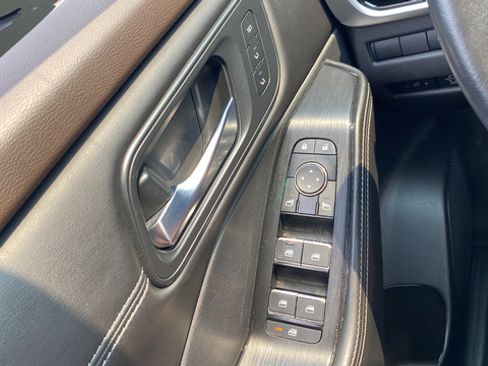Used 2023 Nissan Rogue SL AWD/4WD image 22