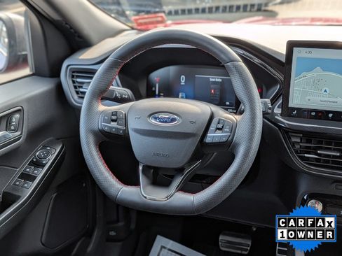 Certified 2023 Ford Escape ST-Line w/ Tech Pack #1 AWD/4WD image 17