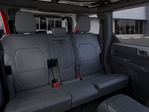 New 2026 Ford Bronco Outer Banks w/ Sasquatch Package AWD/4WD image 11