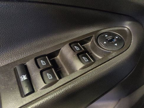 Used 2017 Ford Escape SE w/ SE Sport Appearance Package FWD image 27
