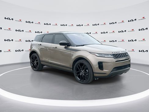 Used 2020 Land Rover Range Rover Evoque SE image 2