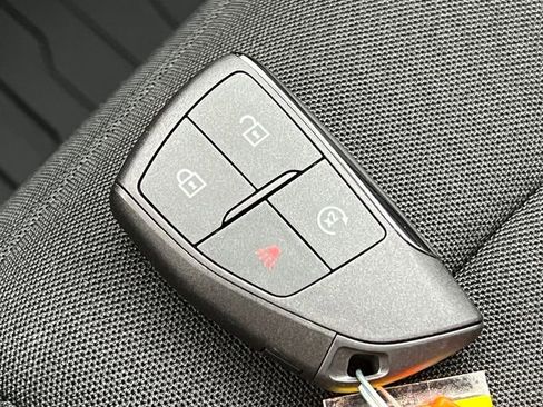 New 2026 Chevrolet Equinox EV LT FWD image 26