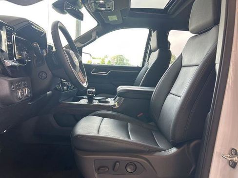 Certified 2026 GMC Sierra 1500 SLT AWD/4WD image 8