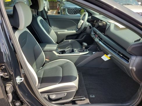 New 2026 Kia K4 GT-Line image 7