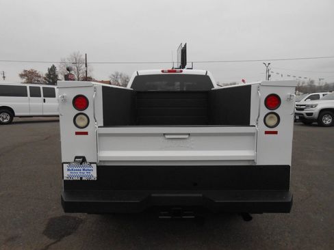 Used 2011 Chevrolet Silverado 3500 LT image 8