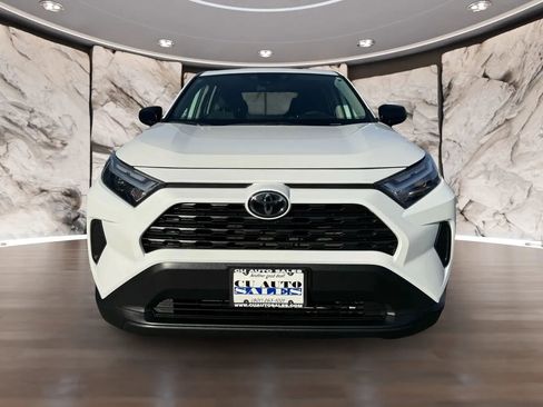 Used 2024 Toyota RAV4 LE image 8