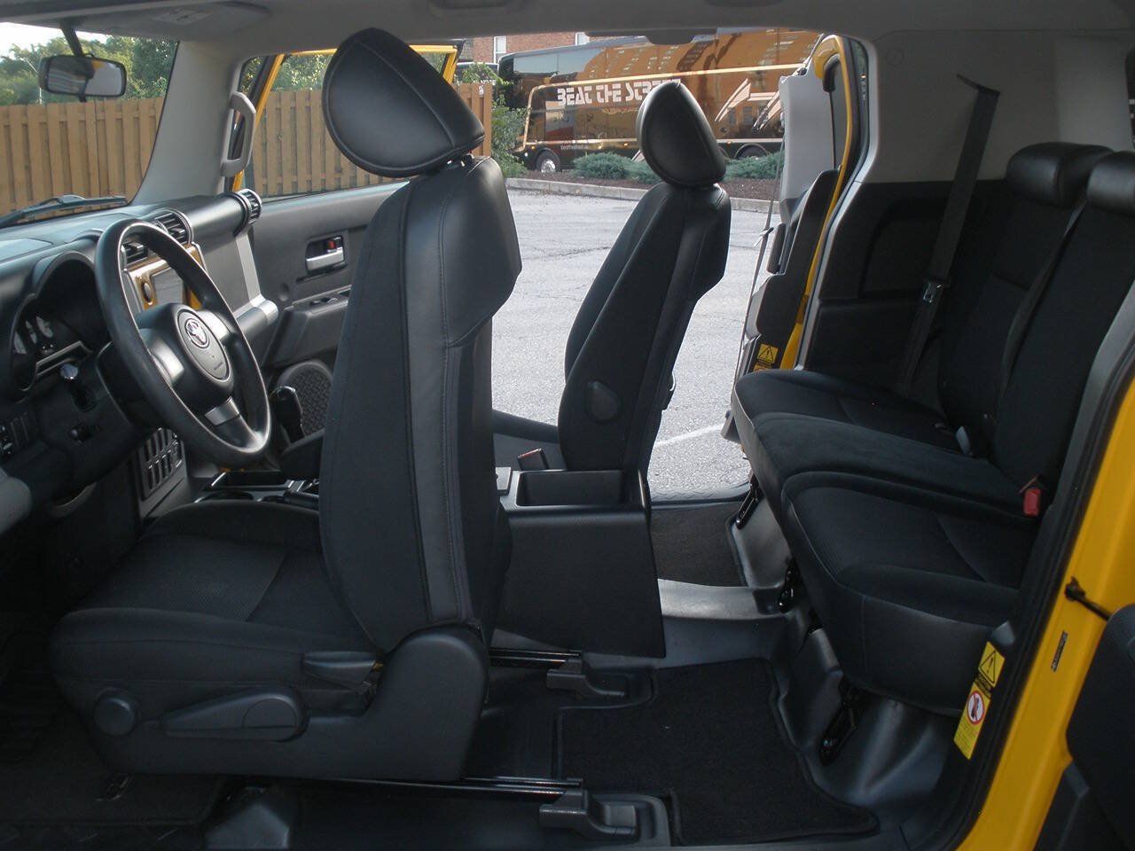 Used 2007 Toyota FJ Cruiser 2WD image 24