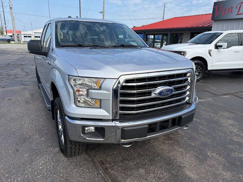 Used 2016 Ford F150 XLT w/ Equipment Group 302A Luxury AWD/4WD image 4