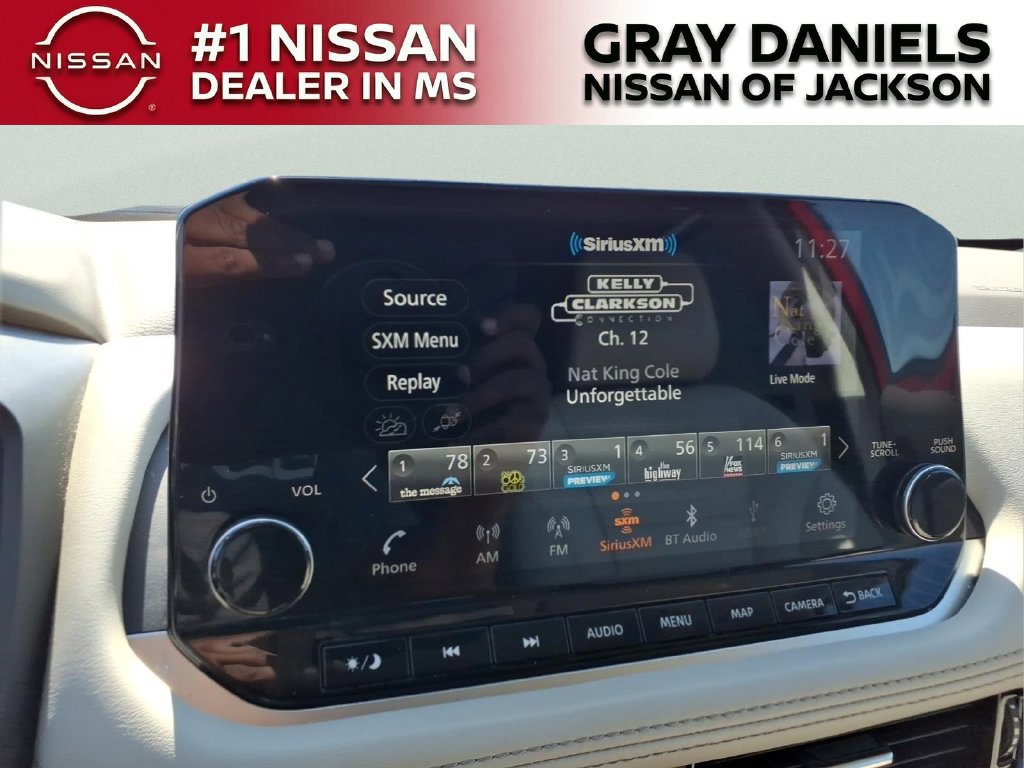 Used 2023 Nissan Rogue SL w/ SL Premium Package FWD image 17