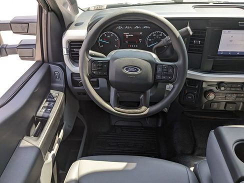 New 2025 Ford F550 4x4 Crew Cab Super Duty image 15