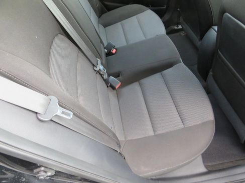 Used 2017 Kia Forte LX image 38