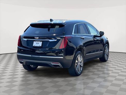 Used 2025 Cadillac XT5 Premium Luxury w/ Technology Package AWD/4WD image 7