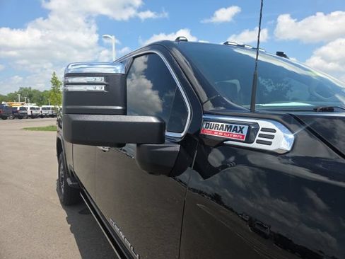 Used 2024 GMC Sierra 2500 Denali w/ Denali Reserve Package AWD/4WD image 5