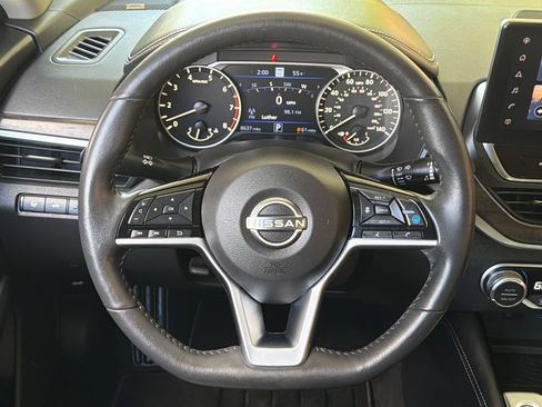 Used 2024 Nissan Altima 2.5 SL image 4