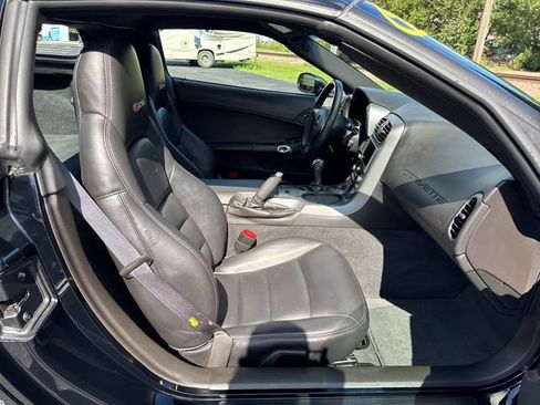 Used 2007 Chevrolet Corvette Z06 w/ Preferred Equipment Group RWD image 28