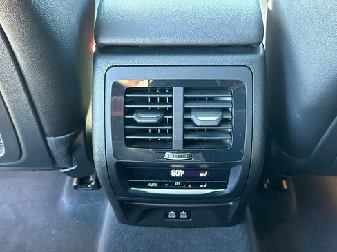 Used 2023 BMW X4 xDrive30i w/ Convenience Package AWD/4WD image 32