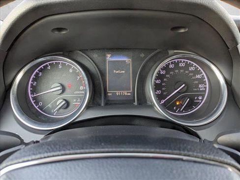 Used 2019 Toyota Camry SE image 10