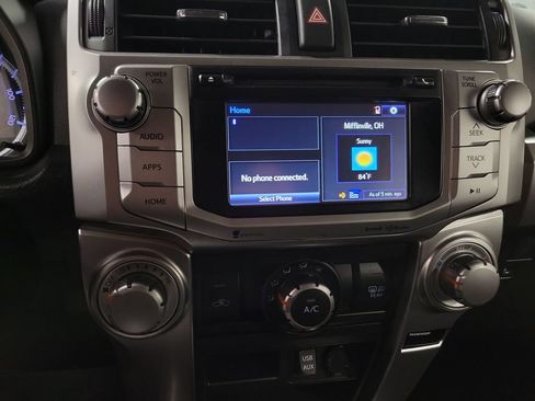 Used 2017 Toyota 4Runner SR5 AWD/4WD image 14