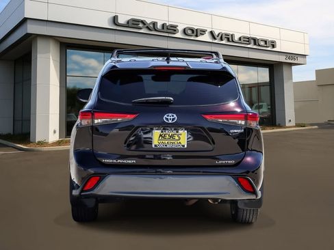 Used 2021 Toyota Highlander Limited AWD/4WD image 3