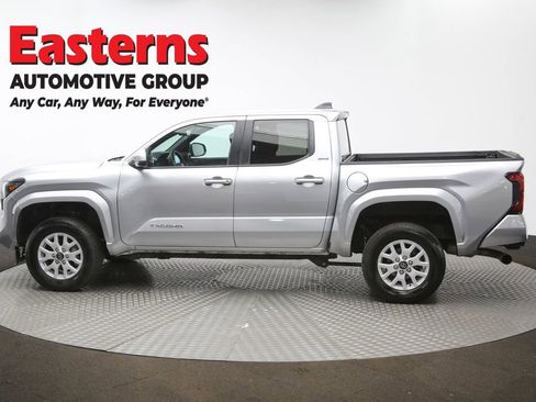 Used 2024 Toyota Tacoma SR5 RWD image 59