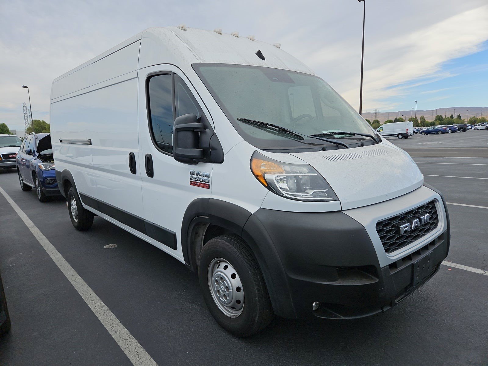 Used 2022 RAM ProMaster 2500 w/ Safety Group (A) FWD image 2