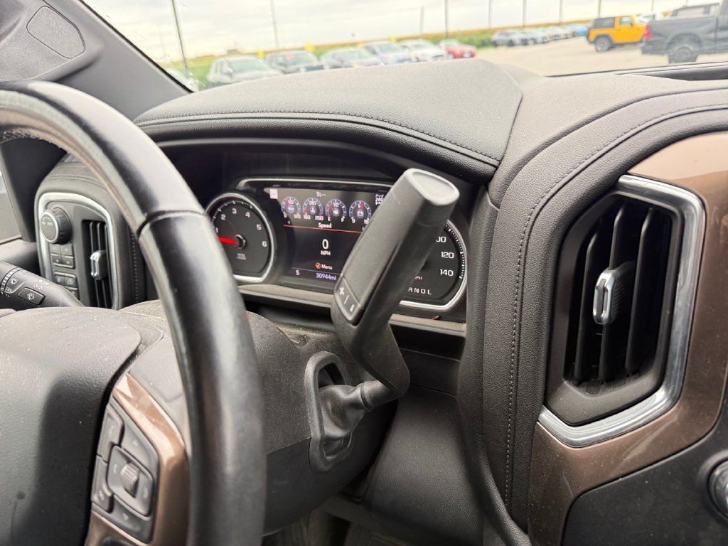 Used 2020 Chevrolet Silverado 3500 High Country w/ Technology Package AWD/4WD image 30