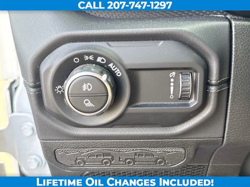 Used 2026 Jeep Gladiator Mojave AWD/4WD image 17