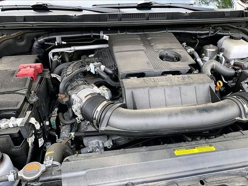 Used 2024 Nissan Frontier PRO-4X AWD/4WD image 33