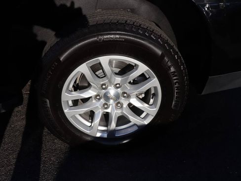 Used 2023 Chevrolet Suburban LT AWD/4WD image 58