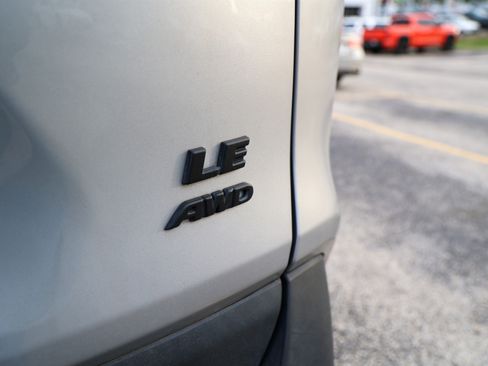 Used 2024 Toyota RAV4 LE AWD/4WD image 14
