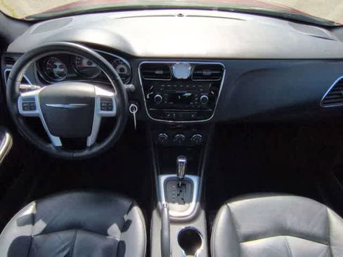 Used 2013 Chrysler 200 Limited FWD image 14