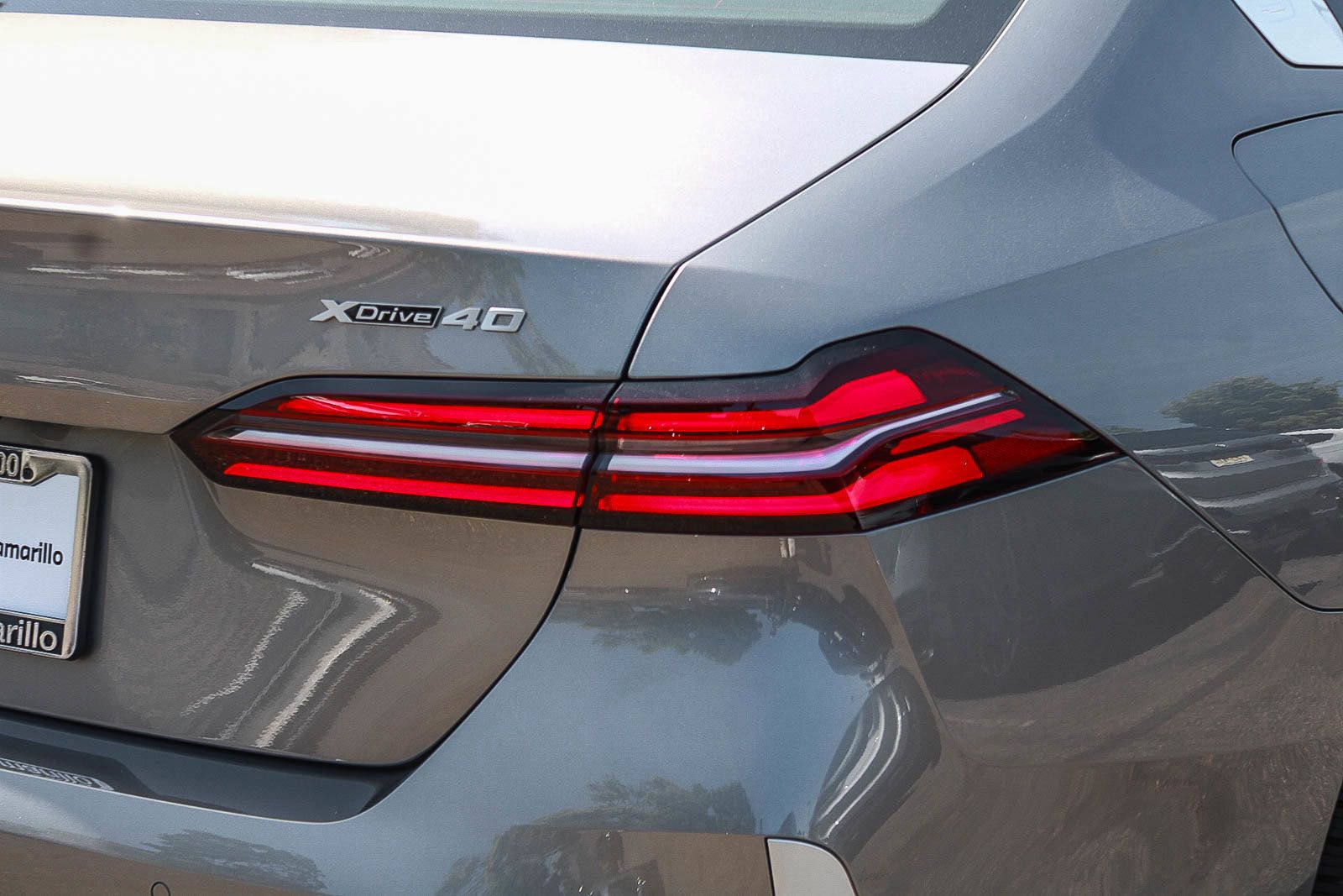 New 2027 BMW i5 xDrive40 AWD/4WD image 7