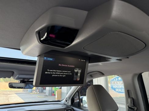 Used 2019 Honda Pilot Touring image 20