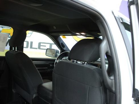 Used 2022 RAM 1500 Warlock AWD/4WD image 9