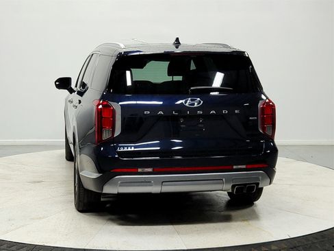 Used 2023 Hyundai Palisade Limited image 6