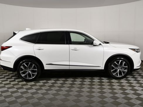 Certified 2024 Acura MDX w/ Technology Package AWD/4WD image 5